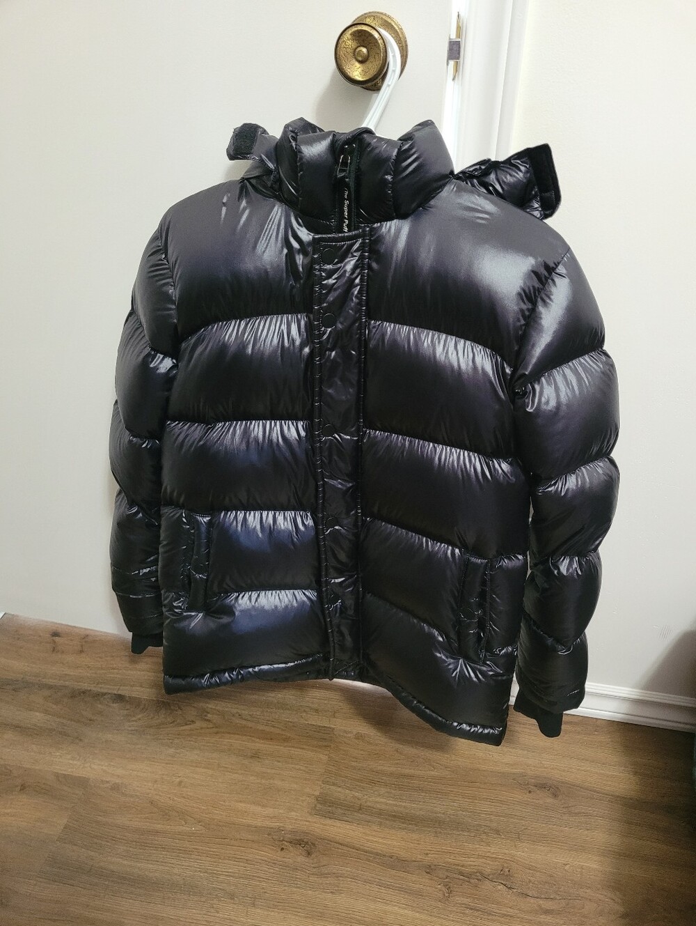 TNA SUPER PUFF WOMENS XS SHINY BLACK
